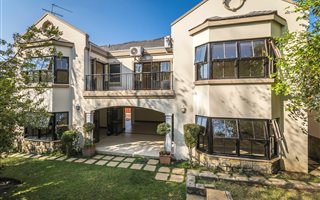 4 Bedroom Cluster in Melrose