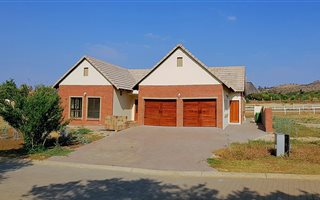 4 Bedroom House in Meerhof