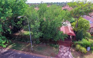 4 Bedroom House in Eldoraigne