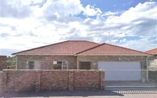 3 Bedroom Townhouse in Kamma Park