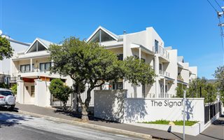 2 Bedroom Apartment in Vredehoek