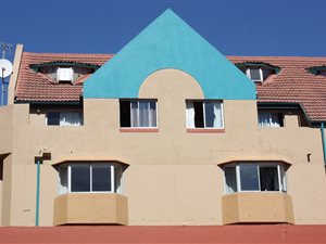 4 Bed Apartment in Stellenbosch Central