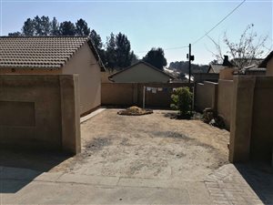 3 Bed Cluster in Bloubosrand