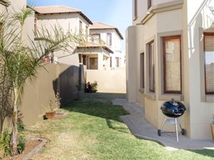 2 Bed Cluster in Kyalami Hills
