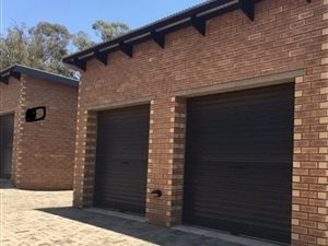 3 Bed Townhouse in Glen Marais