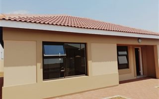 2 Bedroom House in Sonneveld