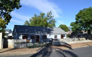 3 Bedroom House in Berg En Dal
