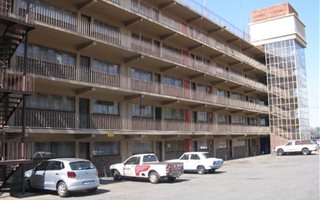 1 Bedroom Apartment in Eloffsdal