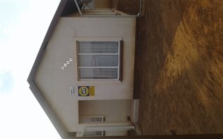 3 Bedroom House in Lakeside