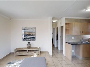 2 Bed House in Thatch Hill Estate