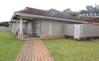 3 Bedroom Cluster in Shelly Beach