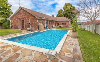 3 Bedroom House in Die Wingerd