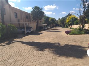 2 Bed Duplex in Kew