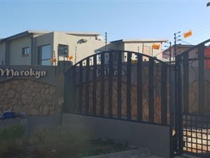 3 Bedroom House in Magalieskruin