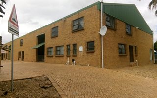 420 m² Commercial space in Killarney Gardens