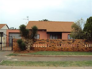 3 Bed House in Klipspruit West