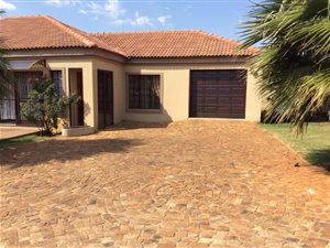3 Bed Townhouse in Bergsig