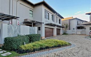 3 Bedroom Cluster in Ebotse Estate