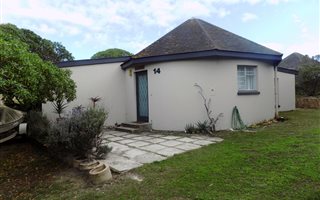 2 Bedroom House in Meerensee