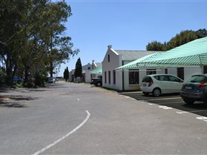 470 m² Industrial space in Morehill