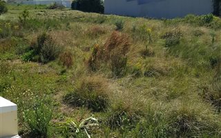 823 m² Land available in Hunters Estate