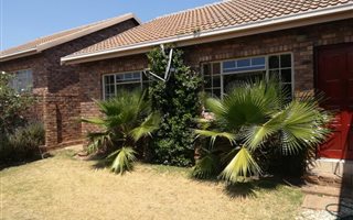 2 Bedroom Simplex in Amberfield