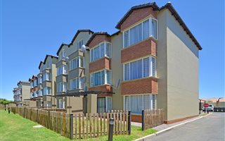 2 Bedroom Apartment in Montana Gardens