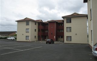 2 Bedroom Apartment in Brackenham