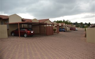 2 Bedroom Simplex in Georginia