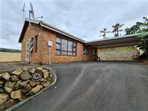 3 Bed House in Newlands West