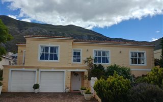 3 Bedroom House in Onrus