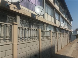 1 Bed Apartment in Alberton