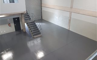 380 m² Industrial space in Mt Edgecombe