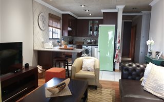 2 Bedroom Townhouse in Comet