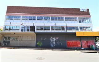 1100 m² Retail Space in Melville