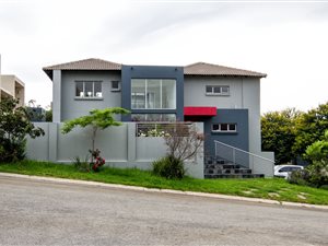 4 Bed House in Kyalami Gardens