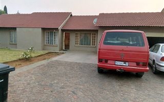 4 Bedroom House in Crystal Park