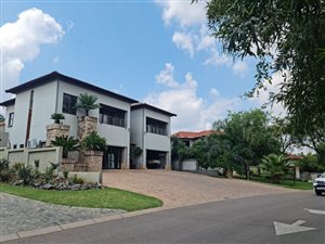 5 Bed House in Kameelfontein and surrounds