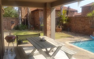 3 Bedroom Townhouse in Willow Acres