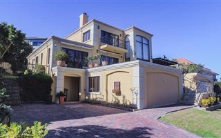 4 Bedroom House in Bel Aire