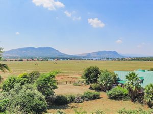 990 m² Land available in The Coves