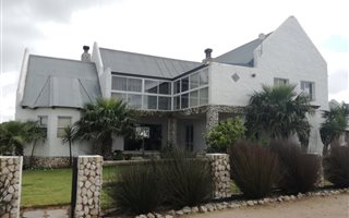5 Bedroom House in Long Acres