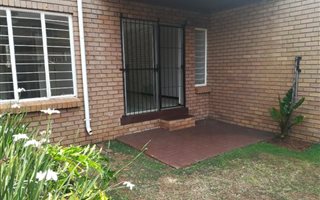 1 Bedroom Apartment in Hennopspark