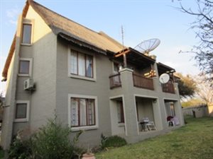 2 Bed Townhouse in Hoedspruit