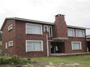 5 Bed House in Oyster Bay