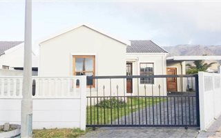 3 Bedroom House in Onverwacht
