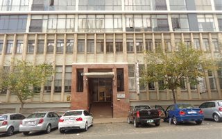 1 Bedroom Apartment in Newtown