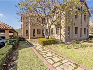 760 m² Commercial space in Fourways