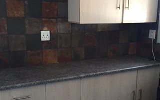 1 Bedroom Flat in Lydenburg