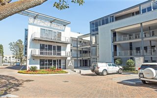 354 m² Commercial space in Bryanston